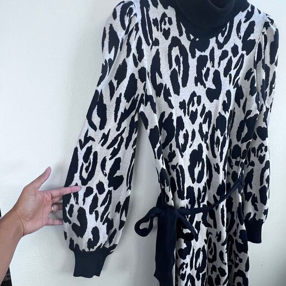 WHO WHAT WEAR Black & White Leopard Print Turtleneck Belted Sweater Dress Size M - Picture 5 of 8